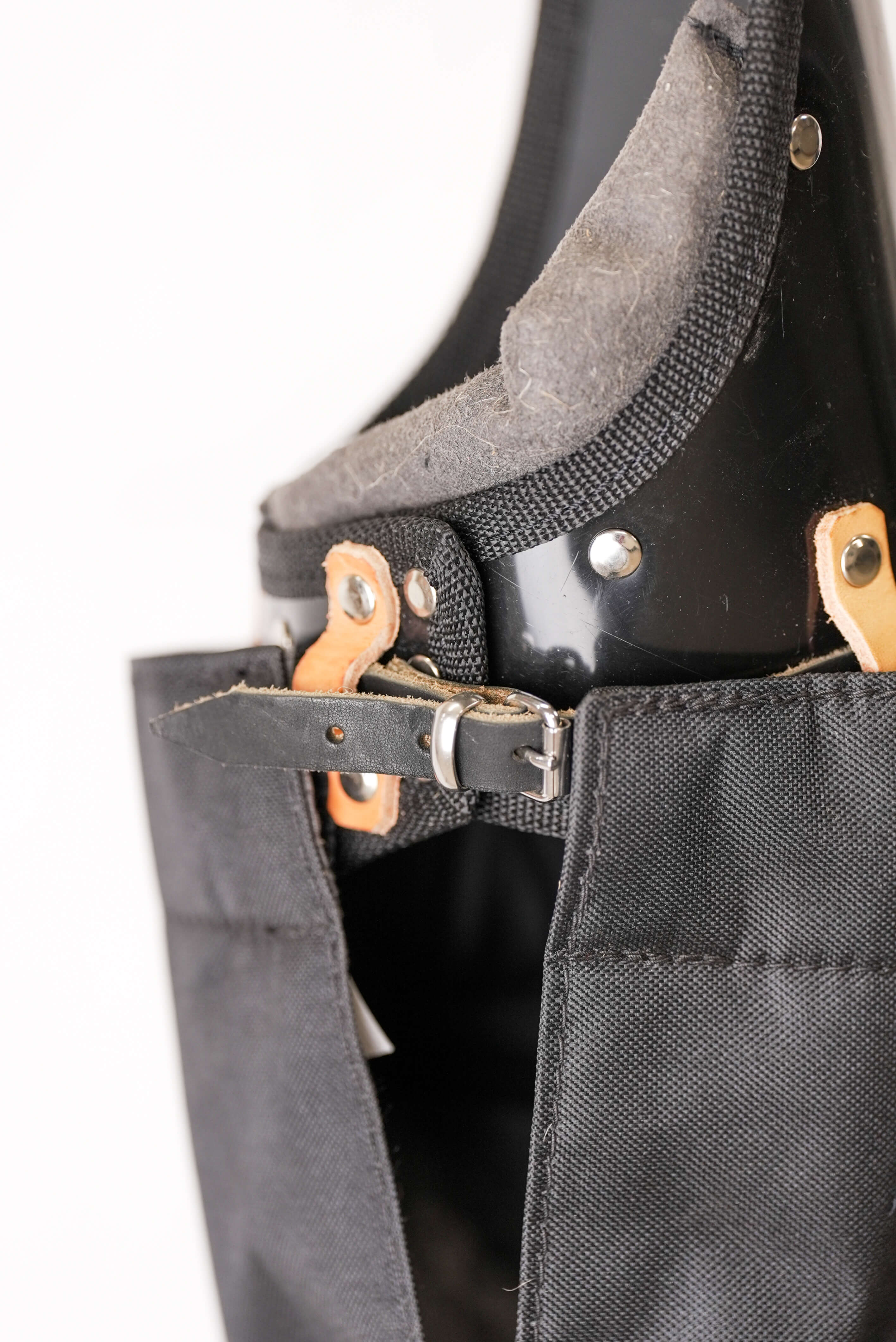 Schweikert "Ian" Puppy Protection Sleeve with Jute - Left Arm leather strap