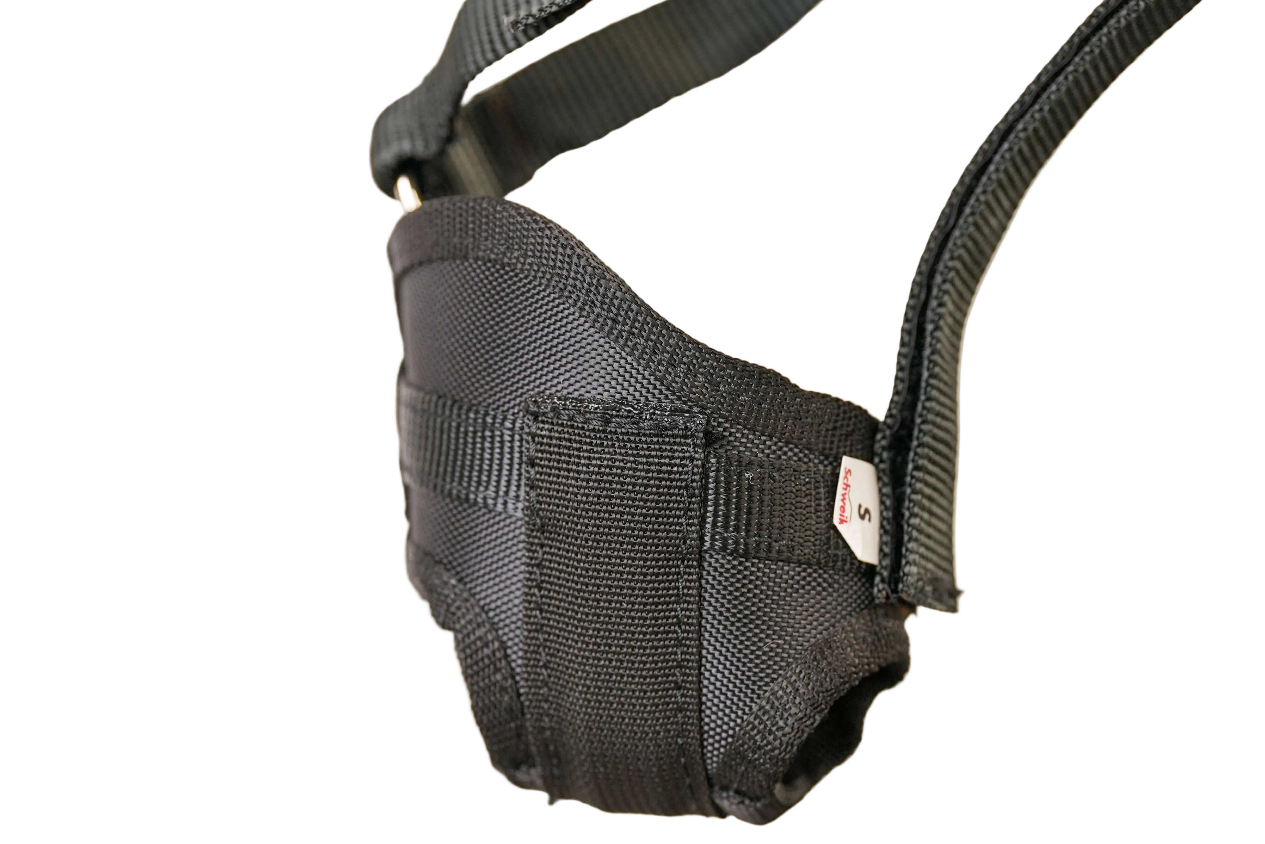 Schweikert K9 Muzzle Short Nose with Forehead Strap side view