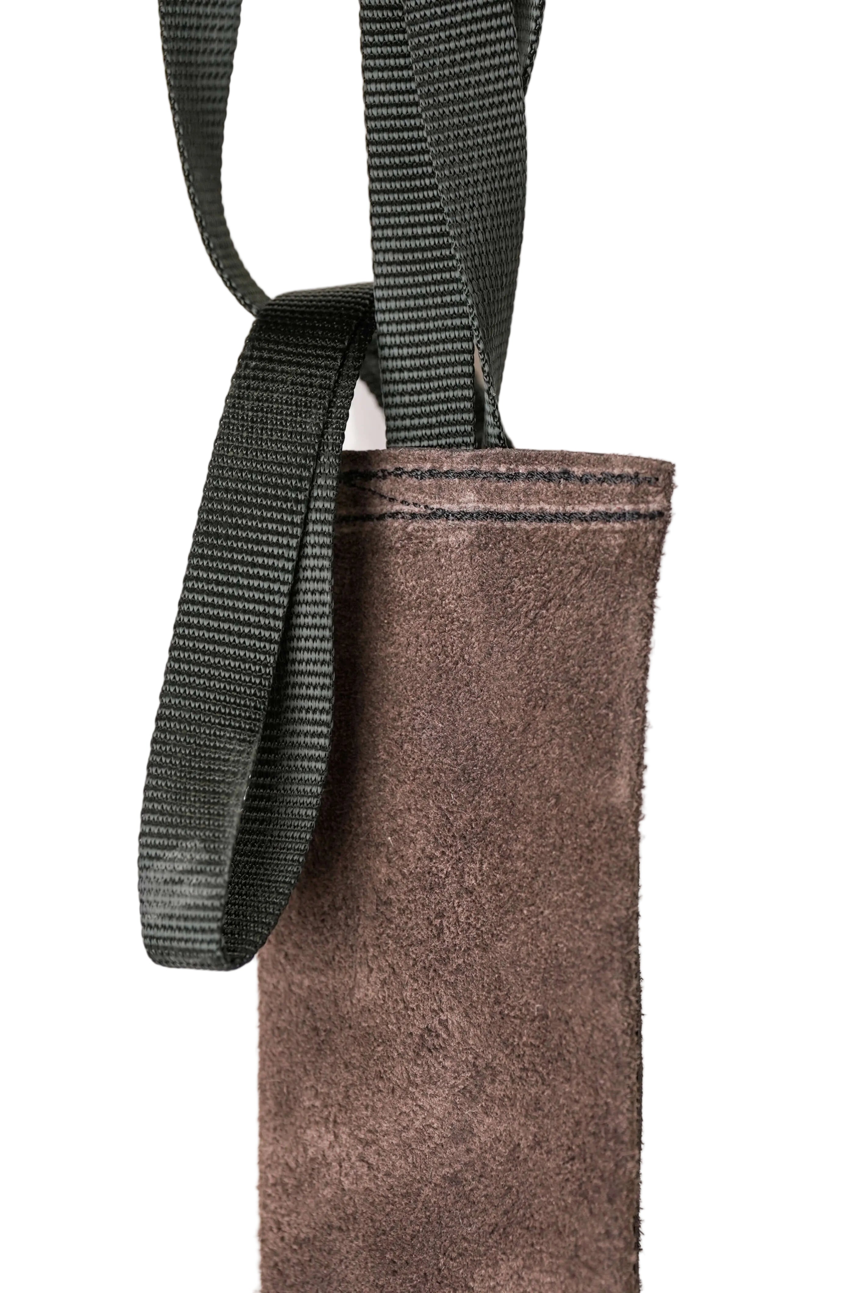 Schweikert Leather Tug with 1.50m Lead with Handle handle