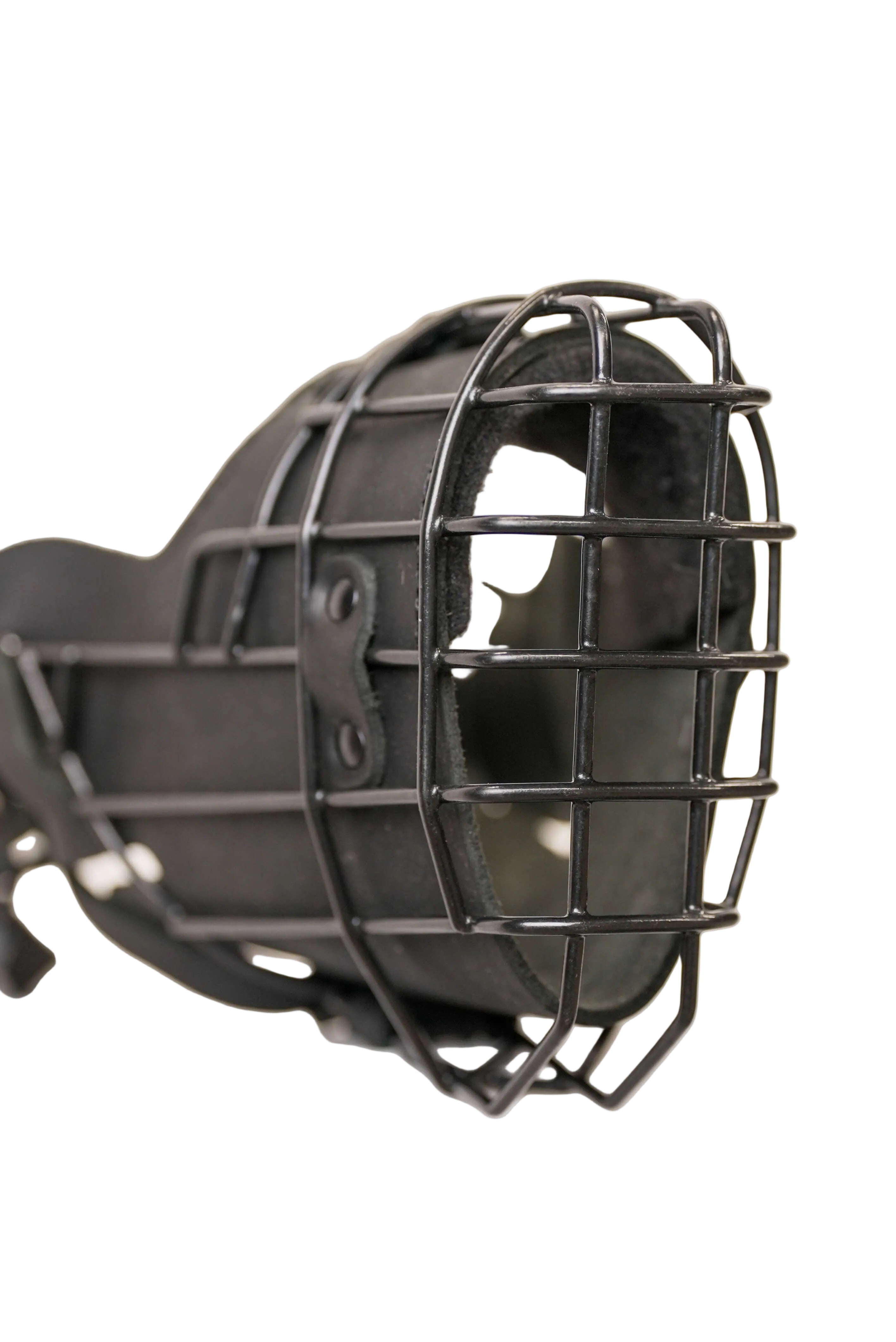 Schweikert Wire Barking Muzzle with Felt frong angle