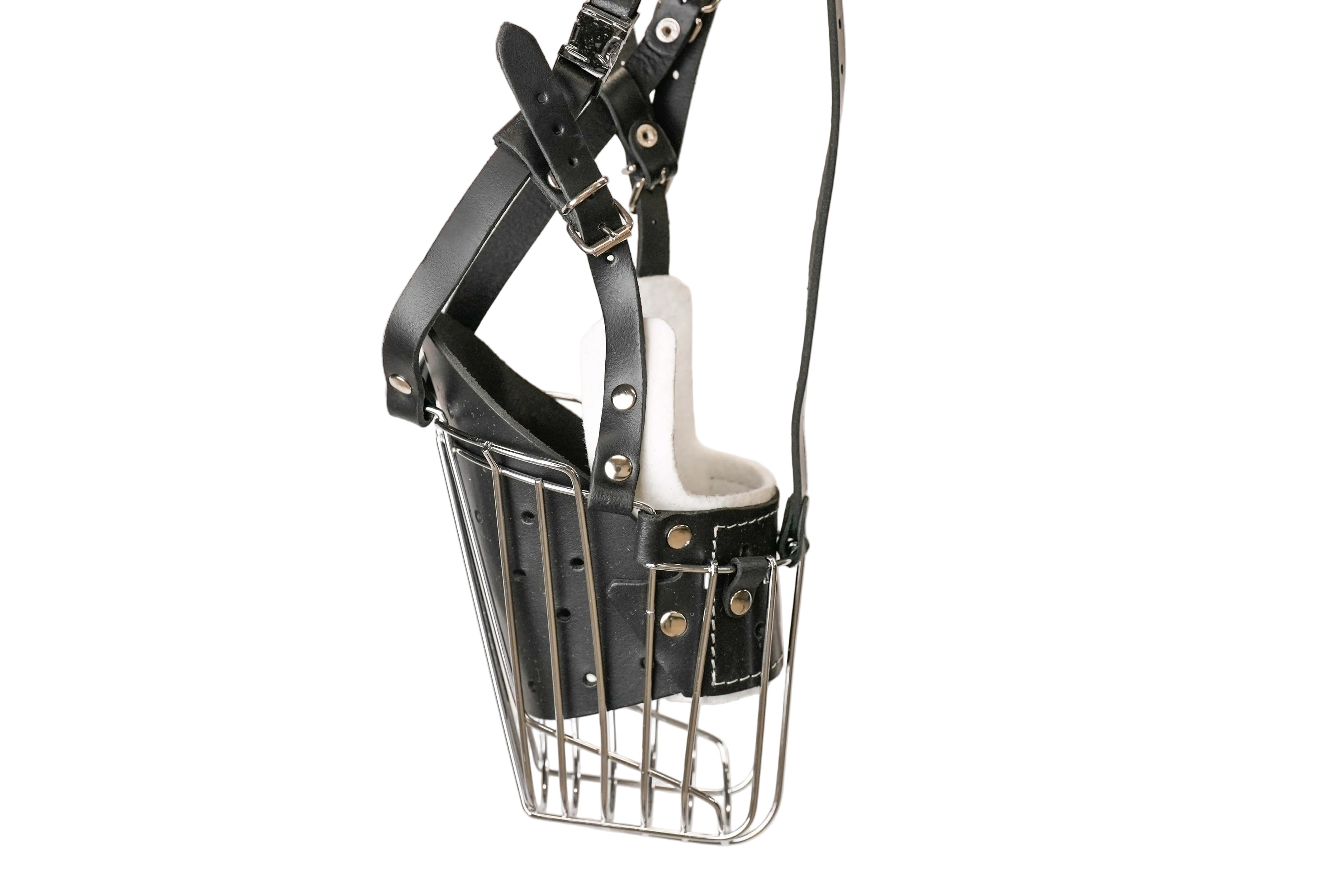 Schweikert Wire Muzzle with Leather Straps T0 for Belgian Malinois side view